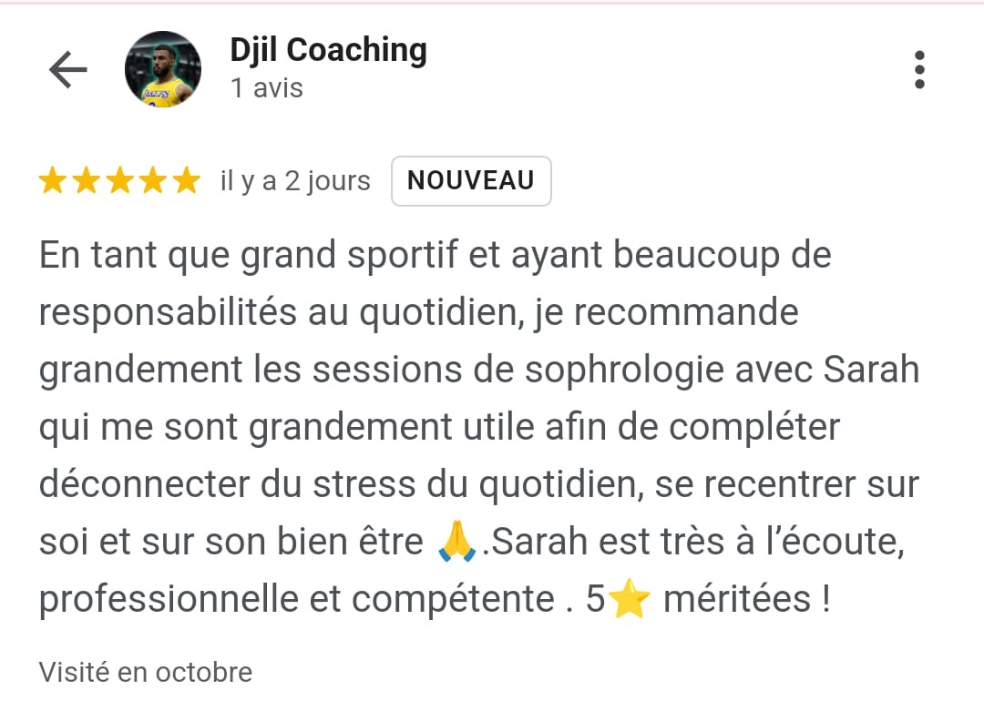 Client satisfait souriant